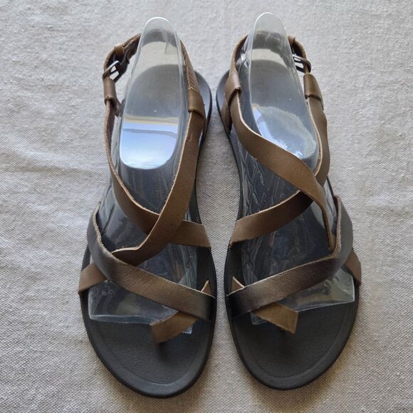 Olukai Sandals Womens 9 W Brown Bronze Upena Leather Strappy Toe Loop Adjustable - Picture 6 of 11